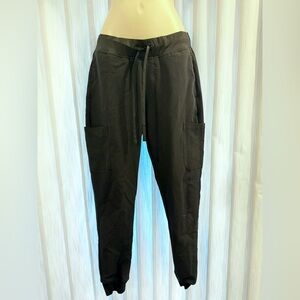 Mandala Women's Black Scrub 9 Pocket Jogger Pants